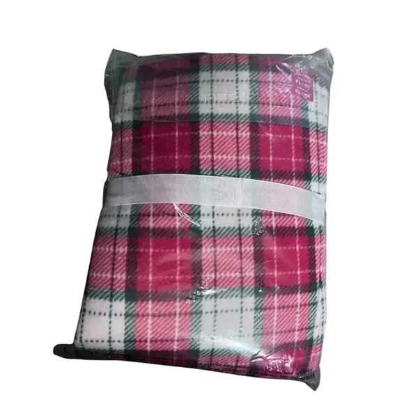 Jammies For Your Families® Men's Classic Christmas Top & Bottoms Pajama Set - Picture 3 of 3